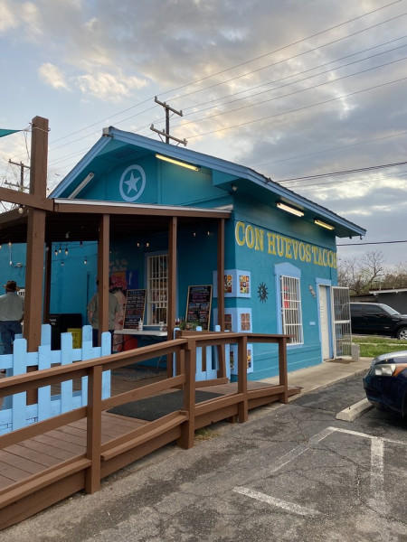 Con Huevos Tacos